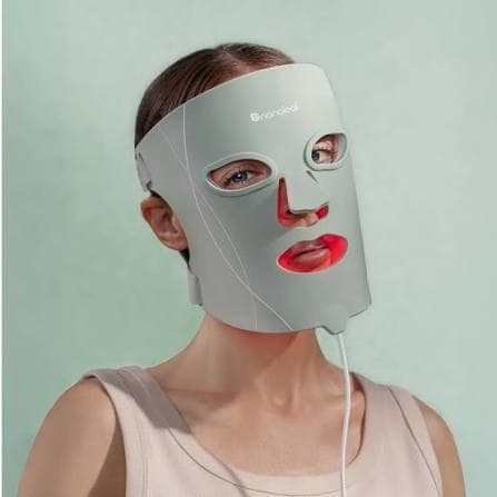 LED Light Therapy Face Mask